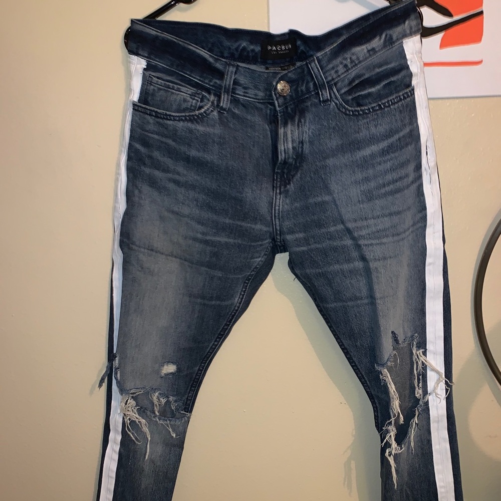 Medium wash pacsun jeans with white stripe